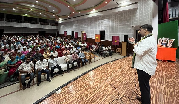 Minister Sushanta Chowdhury holds organizational meeting under Majlishpur Mandal. 